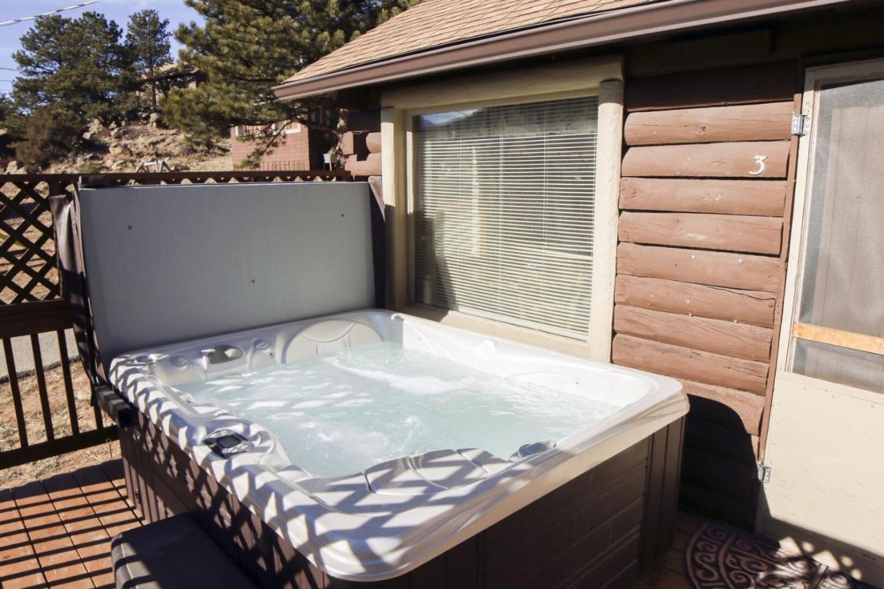 Lazy R Cottages With Hot Tubs By Rocky Mountain Resorts Естес Парк Стая снимка